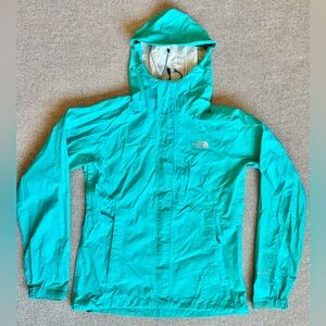 The North Face HyVent 2.5L Rain Jacket (size XS)